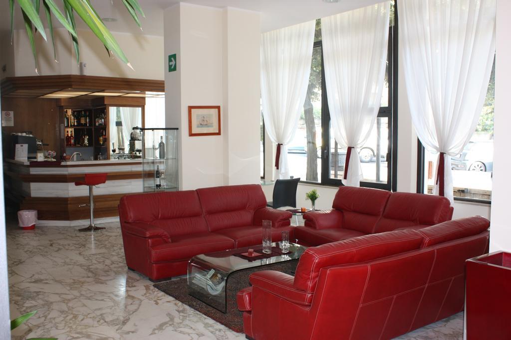 Hotel Mediterraneo Chianciano Terme Exteriör bild