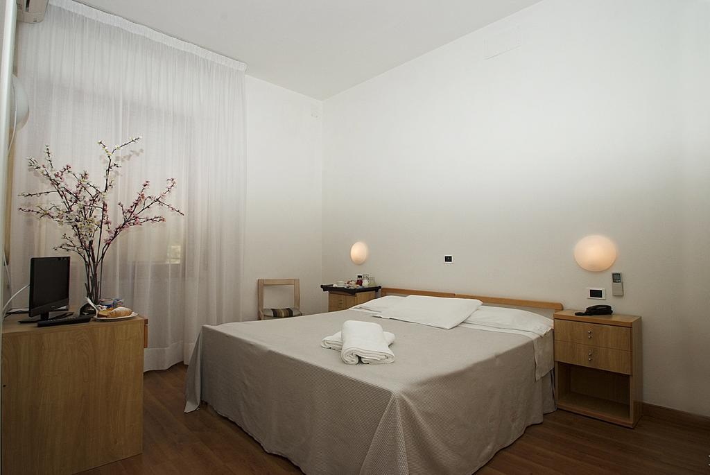 Hotel Mediterraneo Chianciano Terme Rum bild